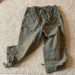 Capris army green or khaki green